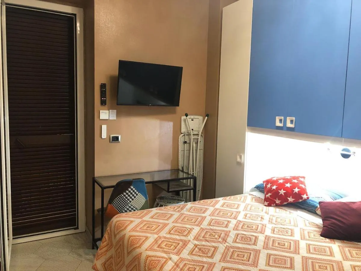 S.P.T. Bed & Breakfast Bed & Breakfast Rome